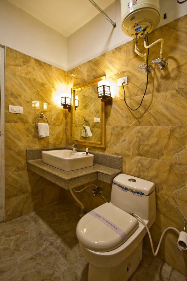 Holiday Bnb Manali Экстерьер фото